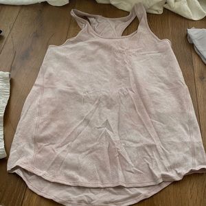 Size 4 pink lululemon tank top